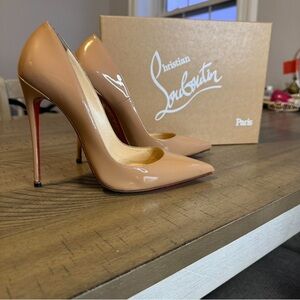 Christian Louboutin So Kates 39.5 Patent Nude
